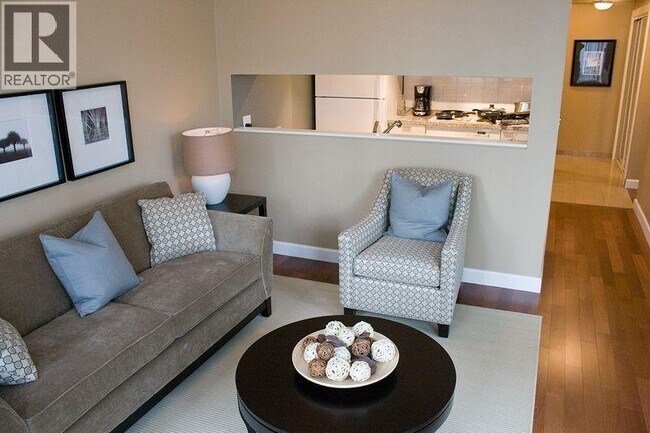 Photo du bâtiment - 1288 Alberni St