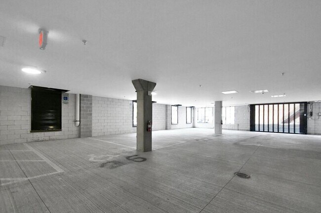 Foto del edificio - 534 E Rich St