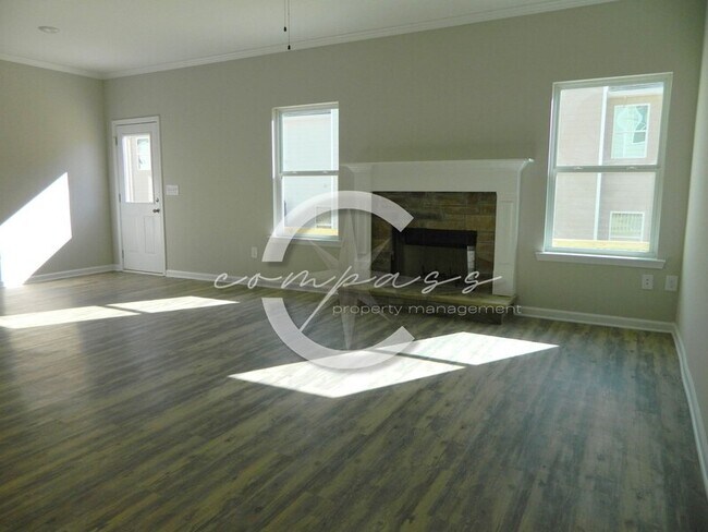 Building Photo - 202 Lyndon Way
