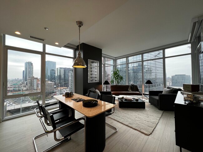 Building Photo - 125 N Halsted St