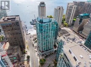 Building Photo - 10 Yonge St