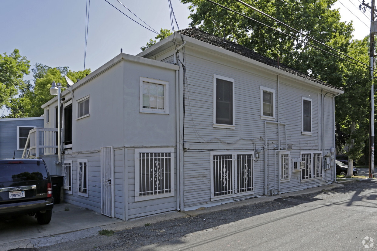 Building Photo - 1514 26th St