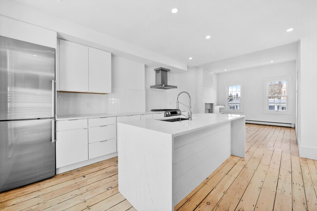 Unit 3 - 31 Pleasant St