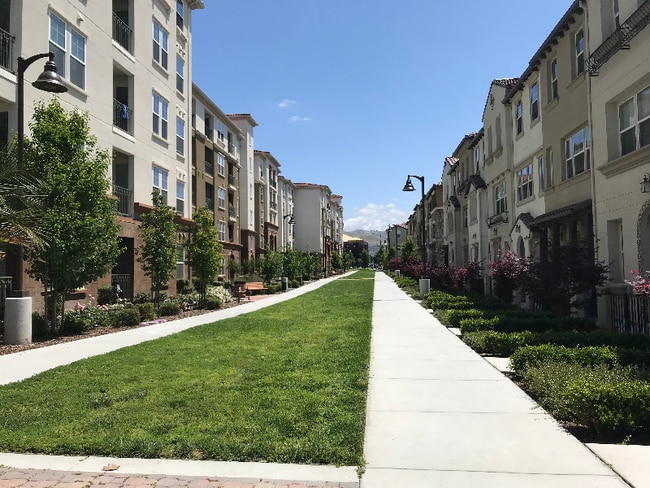 Photo - 506 Barcelona Loop Townhome