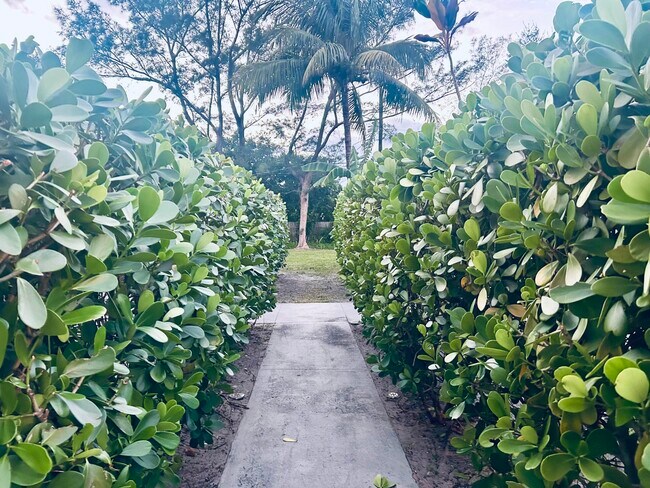 Foto del edificio - 3403 Hi St