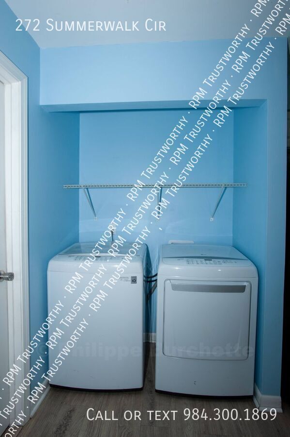 Foto del edificio - 272 Summerwalk Cir