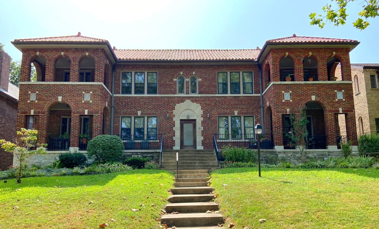 Primary Photo - 7352 Pershing Ave