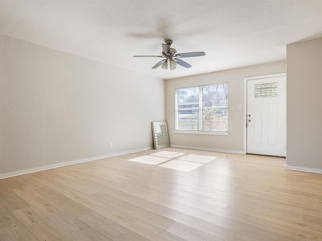 Building Photo - 800 Monterrey Pl