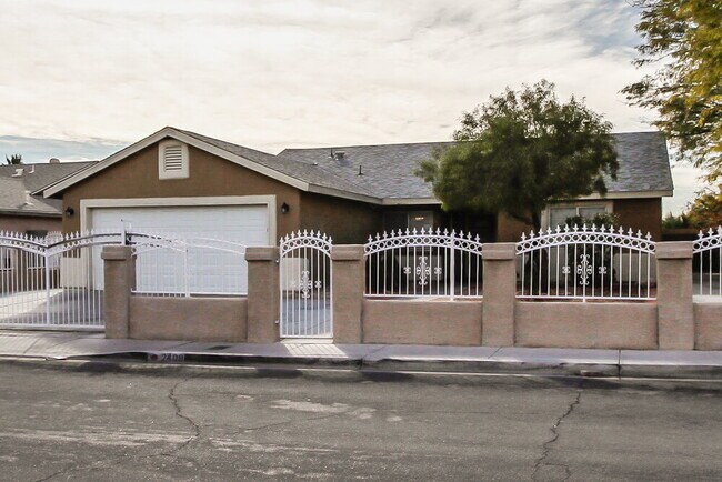 Building Photo - 2409 Grand Prize Ave