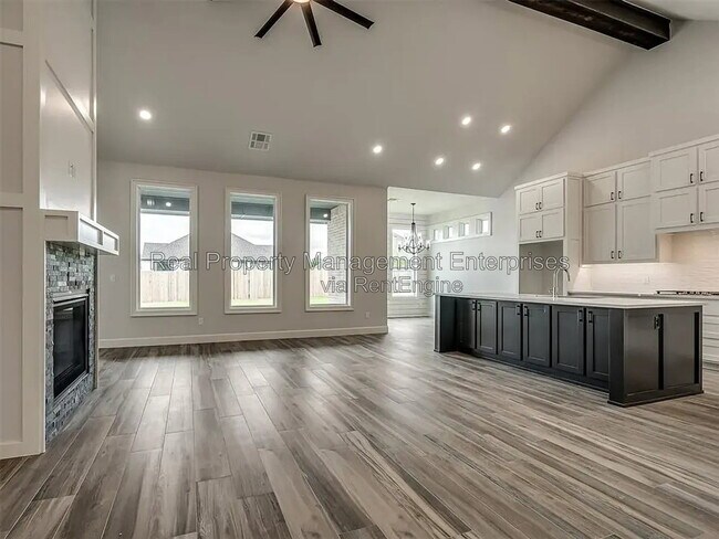 Foto del edificio - 5933 NW 158th St