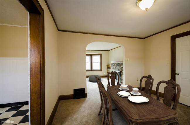 Foto del edificio - 845 Peerless Ave