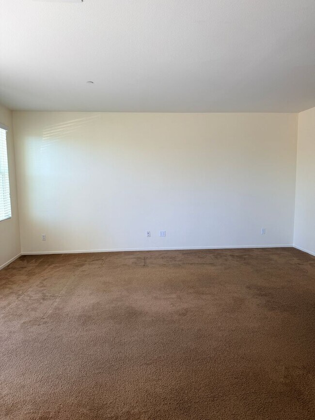 Foto del edificio - 3 Bedroom | 2.5 Bathroom Townhome in Otay Ranch