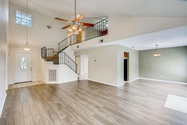 Building Photo - 2201 Warfield Way