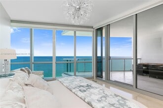 Building Photo - 17121 Collins Ave