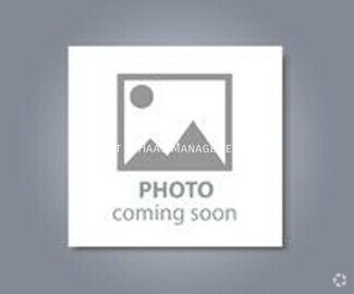 Building Photo - 1280 E 4th St