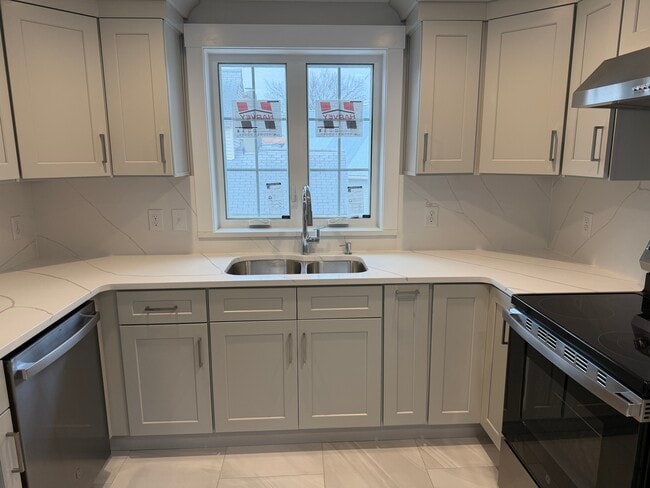 Kitchen - 18 S Main St