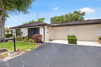 Building Photo - 4944 Equestrian Cir