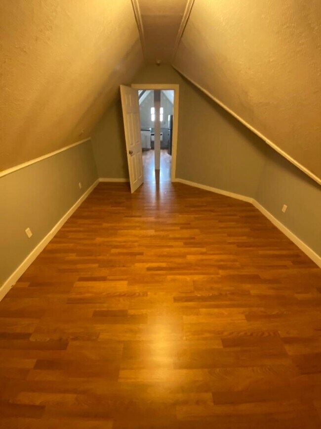 120 S 32nd St Unit 4, Corsicana, TX 75110 Apartments in Corsicana, TX
