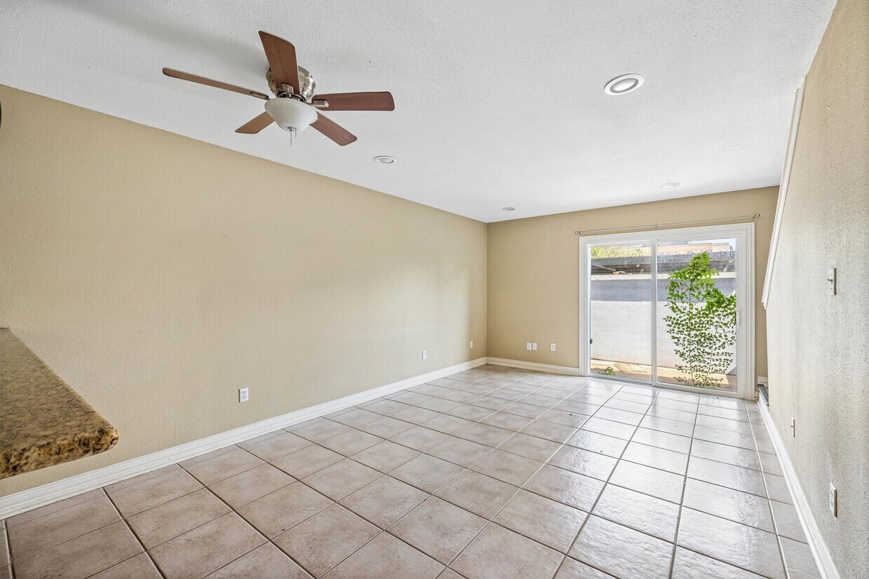 Foto principal - 525 11th St