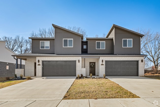 Building Photo - 712 Sun Meadows Loop
