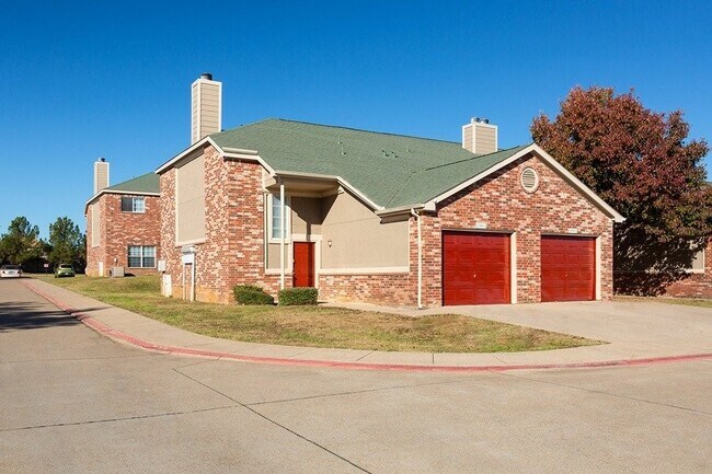 Foto del edificio - 2201 Sycamore School Rd