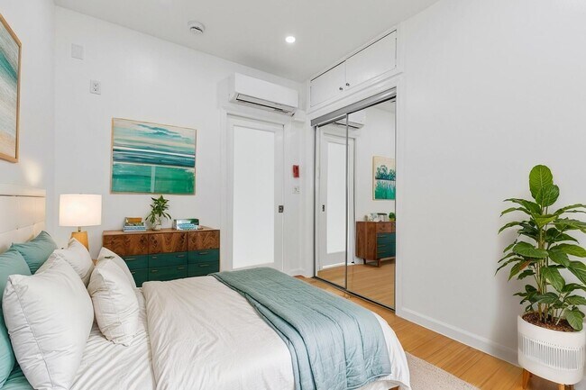 Foto del edificio - 318 E 62nd St