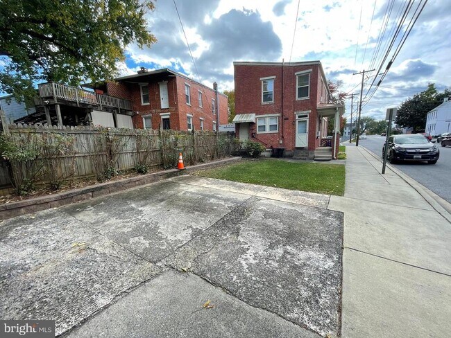 Foto del edificio - 214 Center St