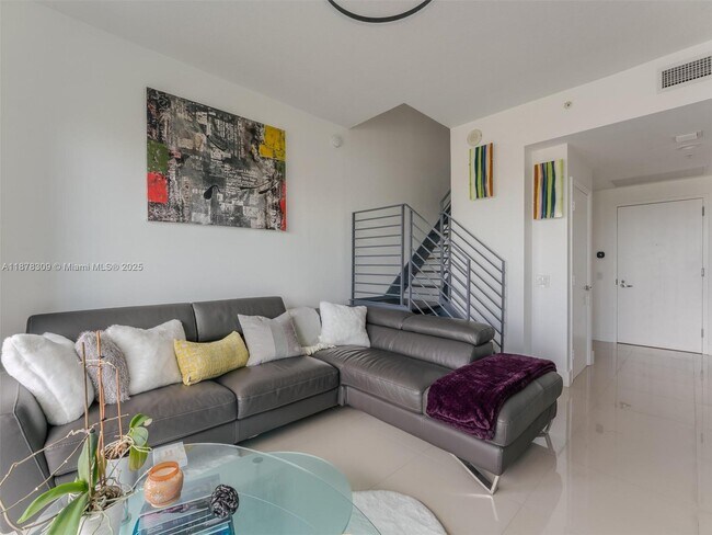 Foto del edificio - 60 SW 13th St