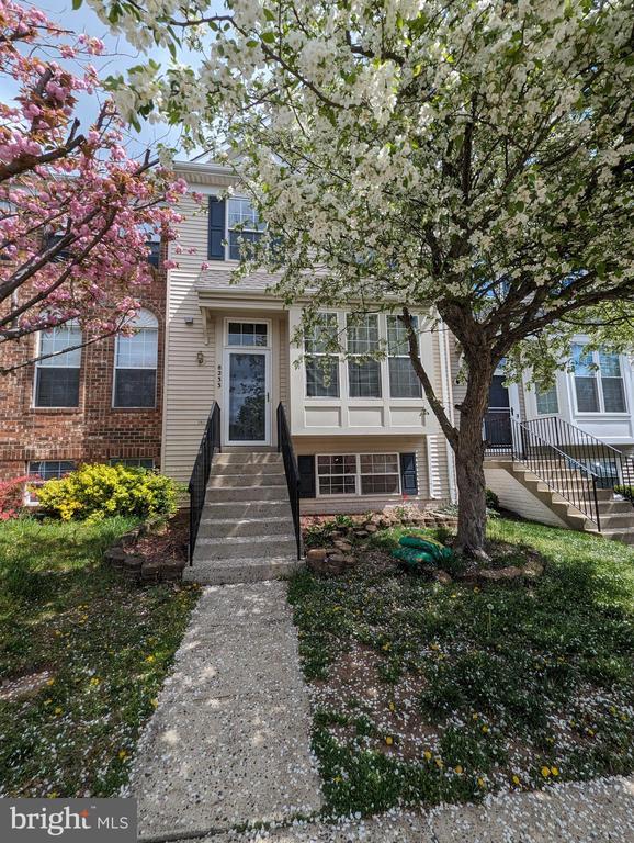 Foto principal - 8233 Ramseur Pl