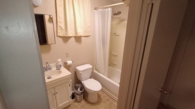 Building Photo - 1006 Columbia St