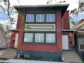 Building Photo - 2833 Grant Ave