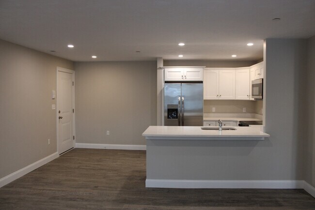 Foto del edificio - 192 Central St