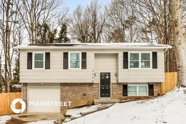 Building Photo - 5409 Avebury Ln