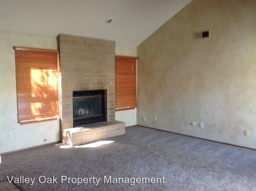 Building Photo - 2325 Manor Oak Dr