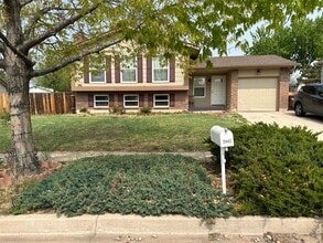 Building Photo - 2442 Payne Cir W