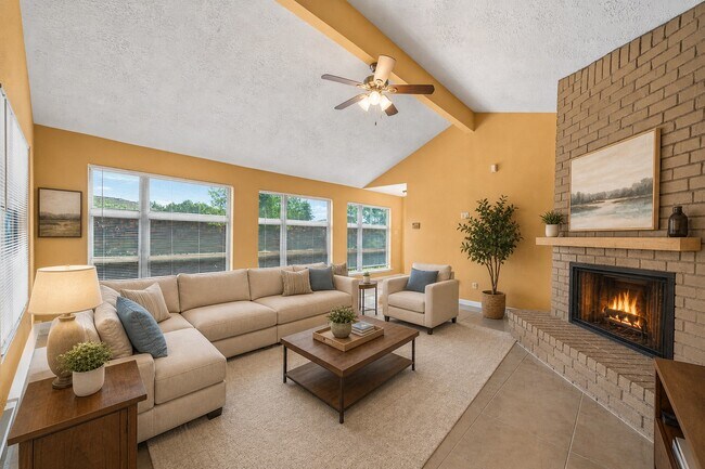 Building Photo - 13002 Lima Dr