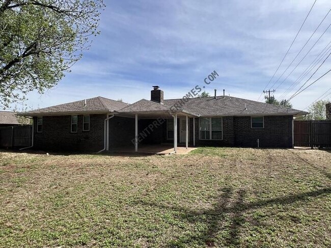 Photo - 2437 NW 112th St House