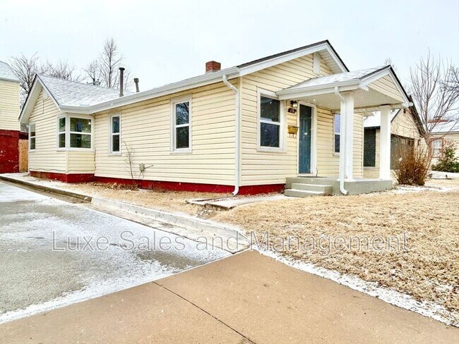 Building Photo - 1136 NW 49th St