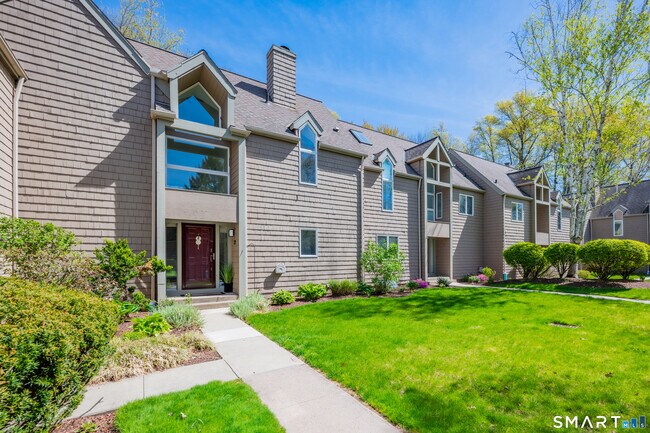 Foto del edificio - 72 Timberwood Rd
