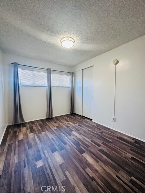 Building Photo - 141 S Ave 22