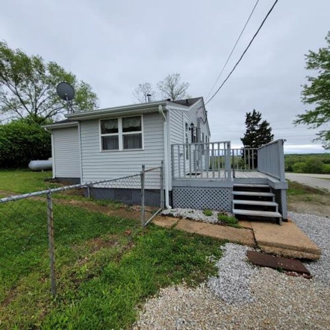 Building Photo - Single Family House 2BR-1BA - Villa Ridge MO