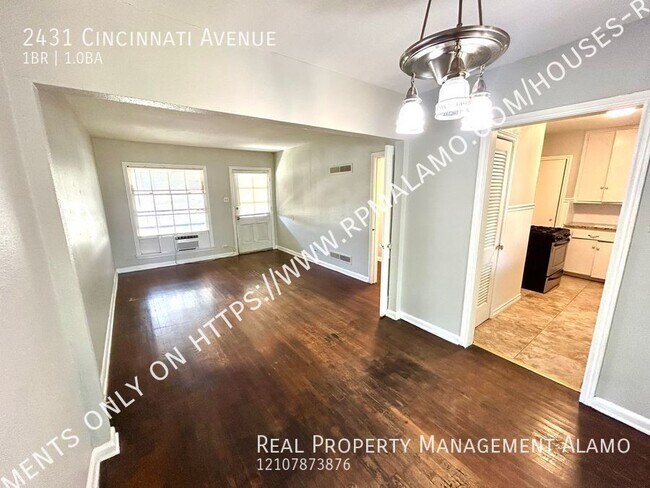 Building Photo - ** Application received** Convenient 1 Bed...