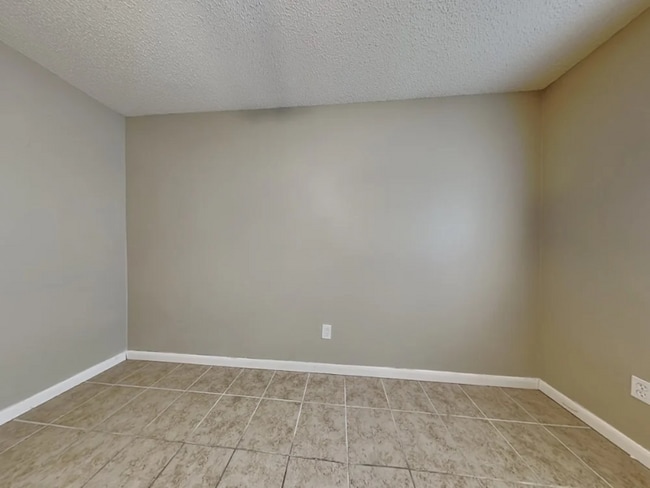 Building Photo - 3715 Coppertree Cir