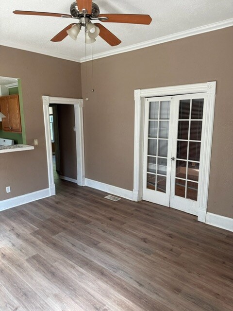 Foto del edificio - 1315 N Bourland Ave