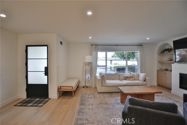 Foto del edificio - 2780 E Lizbeth Ave