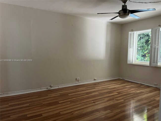 Building Photo - 9920 Collins Ave