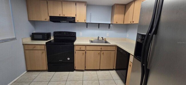 Foto del edificio - 588 Fairways Ln