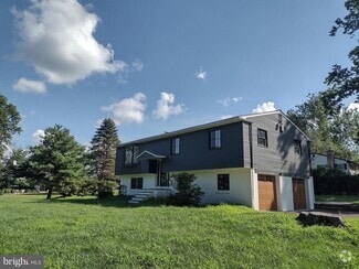 Building Photo - 64 Bogle Dr