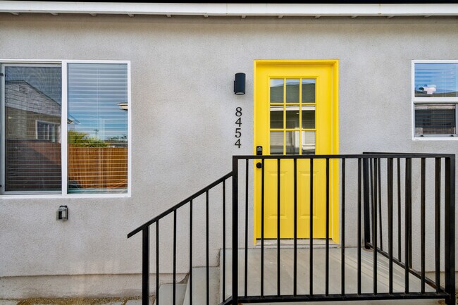Building Photo - 8460 Kittyhawk Ave