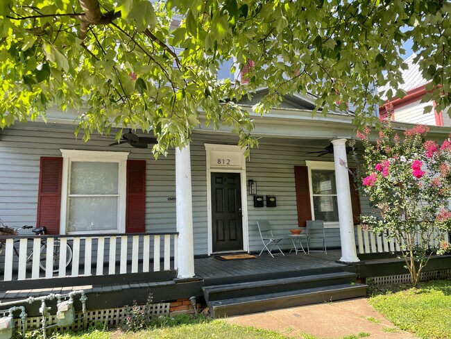 Building Photo - 812 Marshall Ave SW